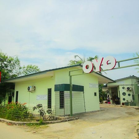 Oyo 1596 Taman Homestay Syariah Думай Екстер'єр фото